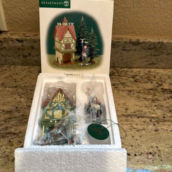 NWT. Deot 56 Hedgerow Dovecote - Picture 7 of 7